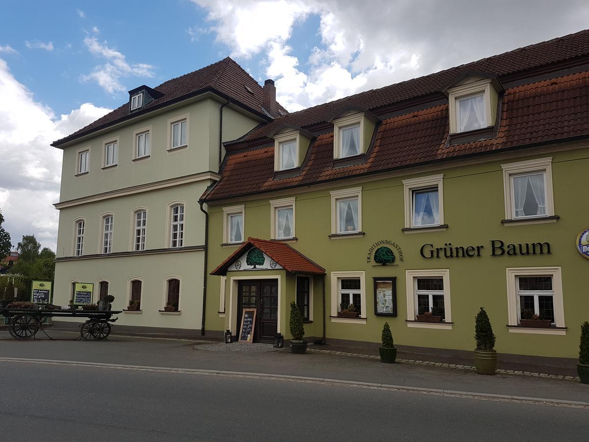 Traditionsgasthof Gruener Baum Bad Staffelstein Exteriör bild